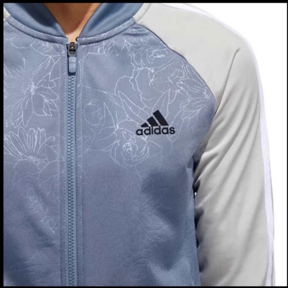LAST ONE!! Adidas Embossed Track Jacket Full Zip - Picture 5 of 10